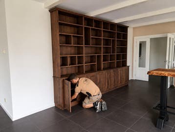 Notenhouten boekenkast Mark | Eigen meubelfabriek Burgum, Huis en Inrichting, Kasten | Boekenkasten, 200 cm of meer, Notenhouten kasten in elke vorm en maat zie onze website