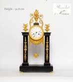 Franse portiekklok - Bouchet a Nismes (Nimes) Louis XVI