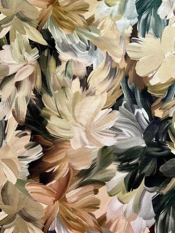Exclusieve stof van puur linnen. Stilleven met bloemen in