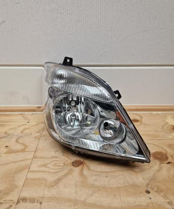 Koplamp Sprinter w906 A9068200261 Rechts (Nieuw), Auto-onderdelen, Verlichting, Ophalen of Verzenden, Nieuw, Mercedes-Benz