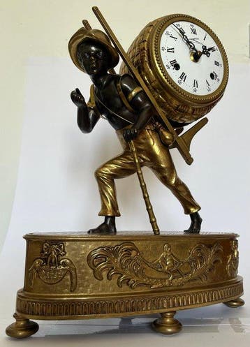 Figurale pendule - Lancini - Art Deco Zinklegering, Messing