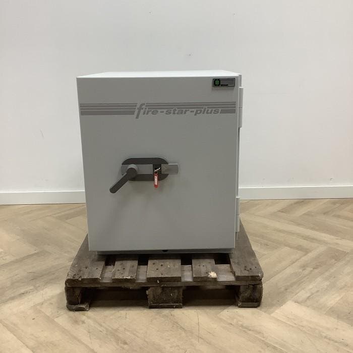 De Raat brandwerende kluis + sleutel (hxbxd) 77x64x91 cm,, Huis en Inrichting, Kasten | Overige, Gebruikt, Ophalen of Verzenden