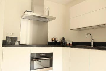 Te huur: Appartement Clioplein in Den Haag, Huizen en Kamers, Den Haag, Appartement, Zuid-Holland