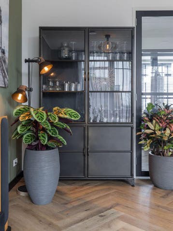 Metalen Vitrinekast | Buffetkast Zwart | Vitrinekast glas, Huis en Inrichting, Kasten | Vitrinekasten, Verzenden, Nieuw, 50 tot 100 cm