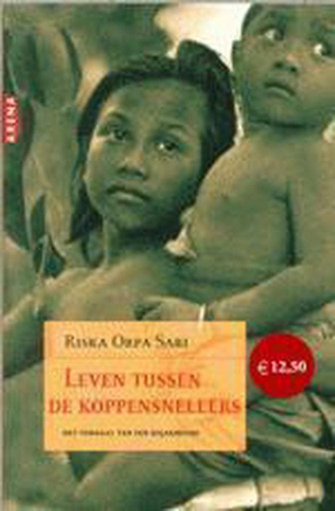Leven tussen de koppensnellers - Riska Orpa Sari, Boeken, Romans, Gelezen, Verzenden