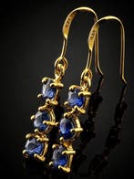 Saffier - Zilver - Oorbellen - Golden Elegance