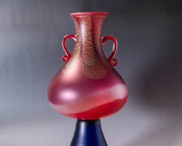 Grote geblazen glazen vaas met toegepaste handvatten en, Antiek en Kunst
