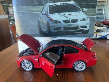 Kyosho 1:18 - Modelauto - BMW M3 Coupe (E46), Nieuw