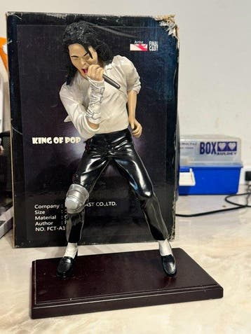 FINAL CAST CO.,LTD. - Speelgoed figuur Michael Jackson stage