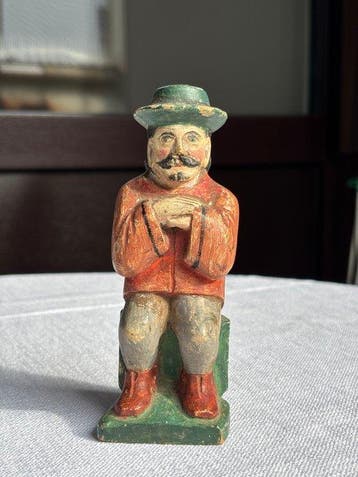 Figuur - bäuerliche Schnitzfigur aus dem Schwarzwald - Hout