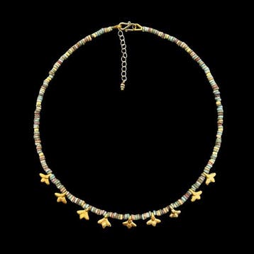 Sieraad met Oud-Egyptische faience-kralen en vergulde