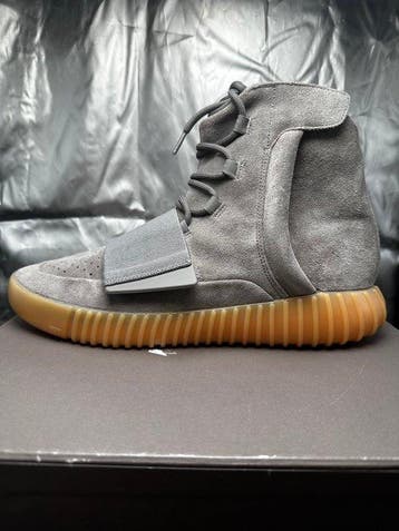 Yeezy X Adidas - Slippers - Maat: EU 44.5, Nieuw
