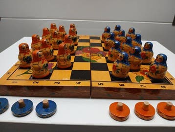 Bordspel - ussr matroesjka damspel nieuw staat jaren 70 otk