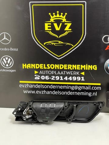 VW Jetta deurhendel rechts binnen zijde bj.2011 5C7837114C, Auto-onderdelen, Interieur en Bekleding, Gebruikt, Toyota