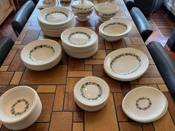 Wedgwood - Tafelservies (197) - Stratford - Aardewerk -, Antiek en Kunst