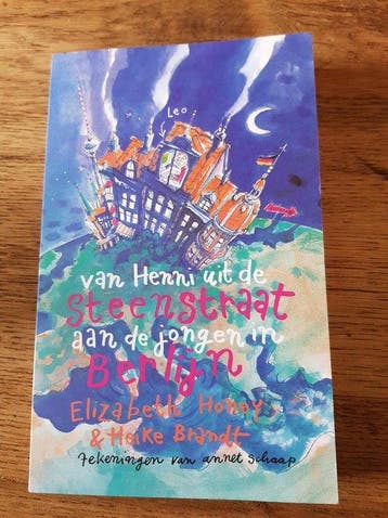 Van Henni uit de steenstraat aan de jongen in Berlijn, Boeken, Verzenden, Gelezen