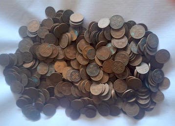 Portugal. from 1942 to 1974 great collection of 600+ mixed