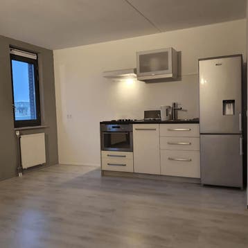 Appartement in Almere gevonden voor €1200,- pm, Huizen en Kamers, Direct bij eigenaar, Almere, Appartement, Almere