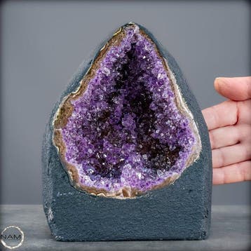 Rariteit uit Uruguay – amethistdruse met perfecte Kristal-