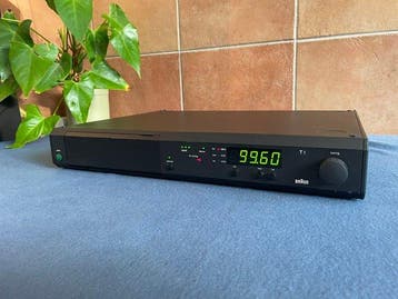 Braun - T-1 Dieter Rams Design / Stereo-synthesizer Tuner, Nieuw