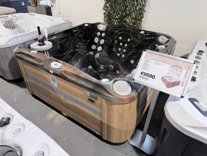 Jacuzzi Passion Delight 2x ligplaats Speakers Warmtepomp, Tuin en Terras, Bubbelbaden en Hottubs, Nieuw, Filter, Trap