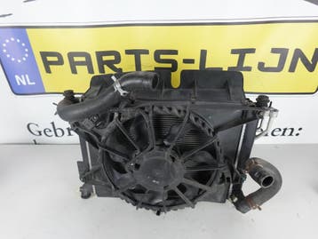 Gebruikte radiateurventilatorunit HYUNDAI i30 2012-2018 - -:, Ophalen of Verzenden, Nieuw