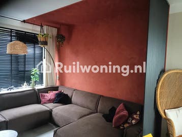 Ruime nette woning met voor en achterin Assen, 120 m², €6, Drenthe