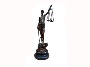 Decoratief ornament - Europa - Bronzen Vrouwe Justitia