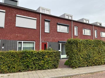 Te huur: Appartement Waalstraat in Geldermalsen, Huizen en Kamers, Geldermalsen, Gelderland, Appartement
