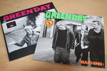 Green Day - Warning: Orange Vinyl + Saviours Rose Vinyl - LP, Nieuw in verpakking
