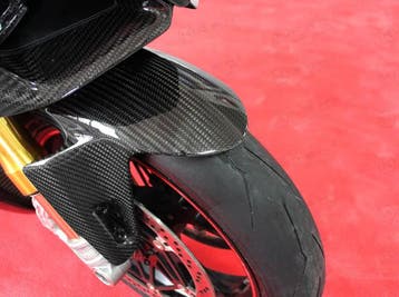 Ducati Panigale V4 S Carbon Voorspatbord, Verzenden