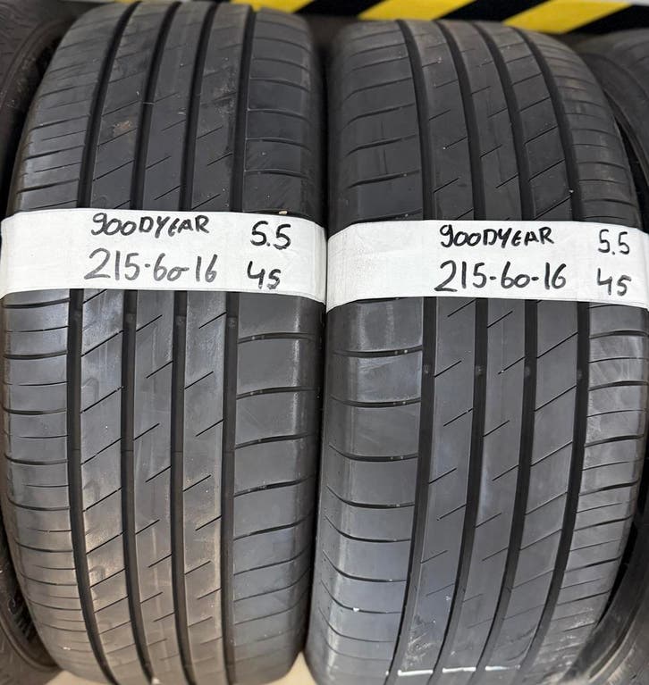2x 215-60-16 Goodyear Zomer 2x 5.5mm €45 Per Band 215 60 16, Auto-onderdelen, Banden en Velgen, 16 inch, Zomerbanden, 215 mm, Personenwagen