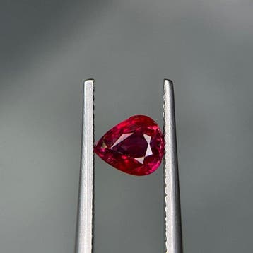 1 pcs Rood Robijn - 1.08 ct - Guild Gem Laboratory - Intense, Nieuw