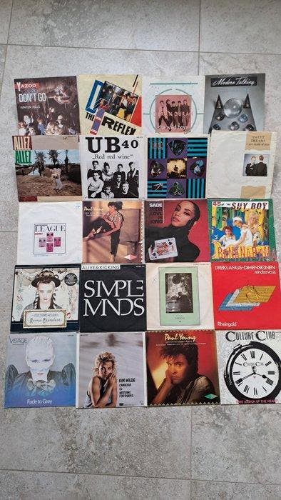 Various Artists/Bands in 1980s - Collection of 20 x 7, Cd's en Dvd's, Vinyl Singles
