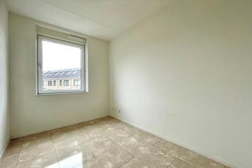 Huis Cornelia de Langeweg in Den Haag, Den Haag, Den Haag, Overige soorten, Via bemiddelaar