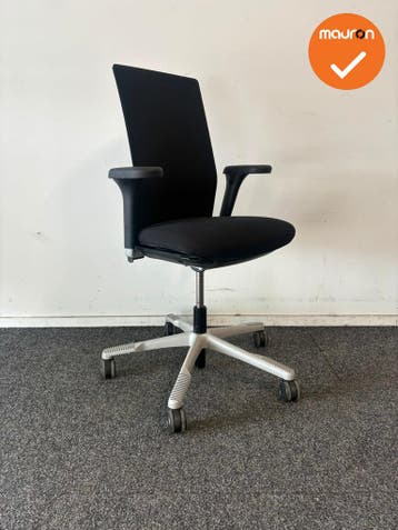HAG bureaustoel Futu 1200S - Zwarte stoffering - 3D Armle..., Werkplek, Ophalen of Verzenden, Gebruikt, Stoel