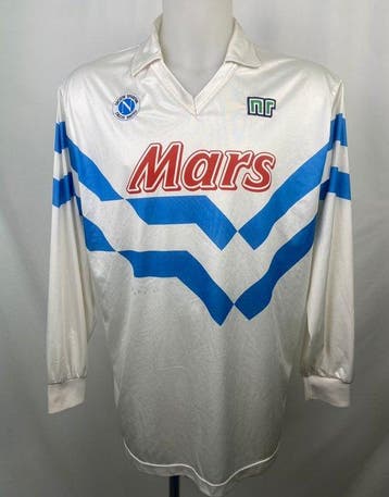 Napoli - Italiaanse voetbal competitie - 10 Diego Armando, Nieuw
