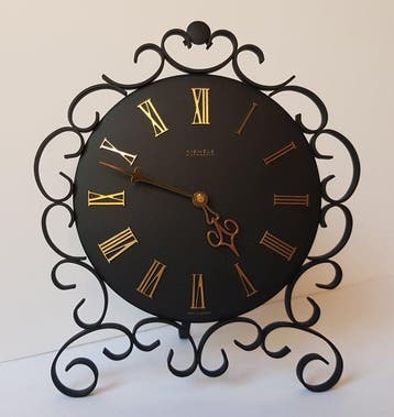Klok - Antiek - Gietijzer - 1950-1960 - New Old Stock