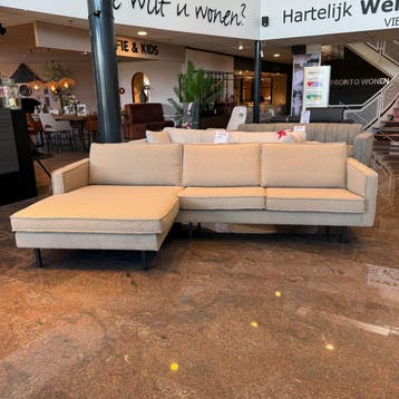 Hoekbank Rodeo - Bouclé Beige - WOOOD, Huis en Inrichting, Banken | Bankstellen, Hoekbank, Nieuw, Ophalen of Verzenden, 200 tot 250 cm