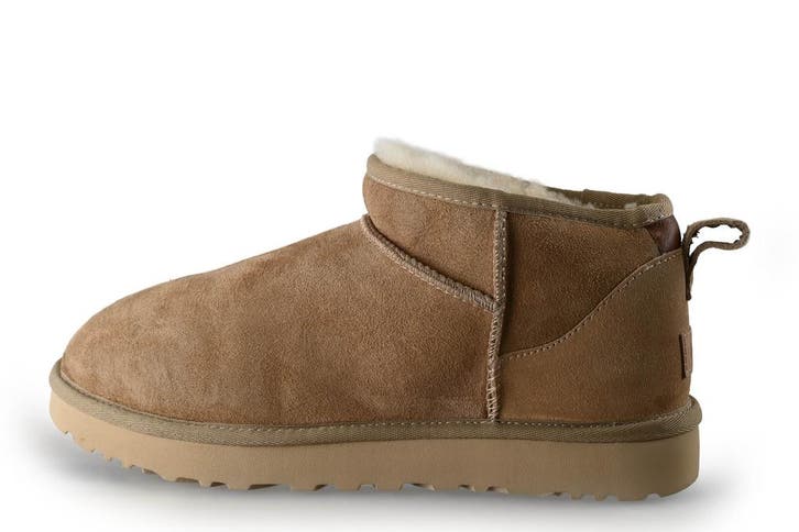 Ugg Enkellaarzen in maat 42 Beige, Kleding | Dames, Schoenen, Beige, Zo goed als nieuw, Lage of Enkellaarzen, Verzenden