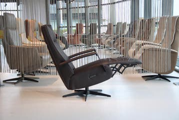 Relaxfauteuil De Toekomst Cupido 2 motoren + accu Leer, Ophalen of Verzenden, Nieuw, Leer, Design, modern