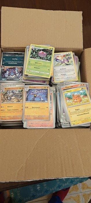 Pokémon - 2500 Bulk kaarten Holo, Reverse holo, Foil -, Nieuw
