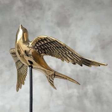 sculptuur, NO RESERVE PRICE - Swallow On Stand Fly Up - 23, Antiek en Kunst