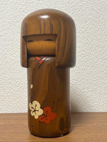 Usaburo -  - Beeld, Kashin Japanese Wooden Doll with