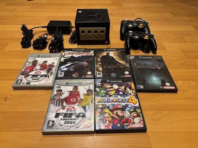 Nintendo - Gamecube - GameCube Black Edition met 2, Spelcomputers en Games, Spelcomputers | Overige Accessoires