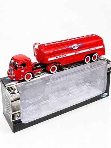 Altaya 1:43 - Model vrachtwagen - Somua JL 17, Esso, Nieuw