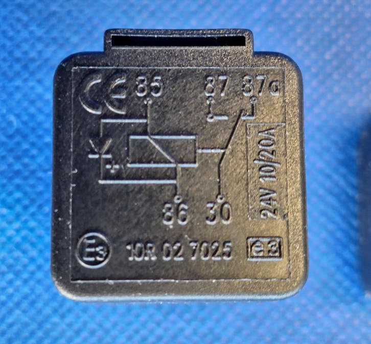 Relais - 24V. - wisselkontakt met diode 10/20A - p.st., Auto-onderdelen, Overige Auto-onderdelen, Nieuw, Verzenden
