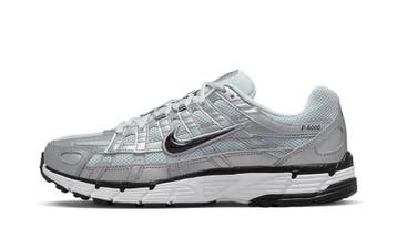 Nike P-6000 Metallic Silver Pure Platinum (W), Kleding | Dames, Nieuw
