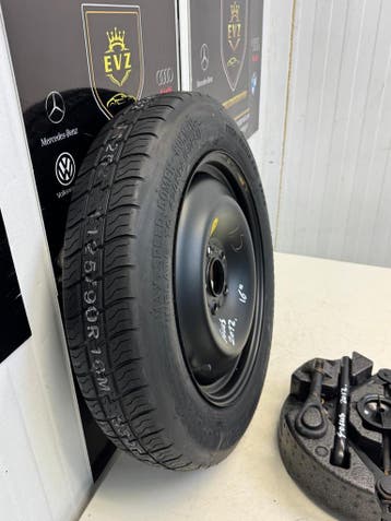 Ford Focus bj.2012 Reservewiel thuiskomer+krikset 5x108, Auto-onderdelen, Banden en Velgen, Gebruikt, 16 inch, Zomerbanden, Banden en Velgen