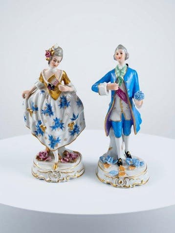 Manufatura Vista Alegre - sculptuur, A Dama e o Cavaleiro